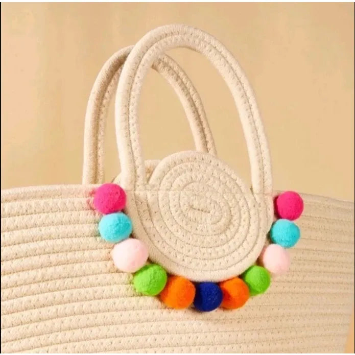 Bolsa de Praia Feminina com Pompons Coloridos
