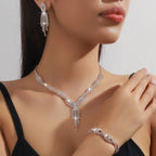 Conjunto de Joias Femininas Luxo ELIORA – Colar, Pulseira e Brincos Strass